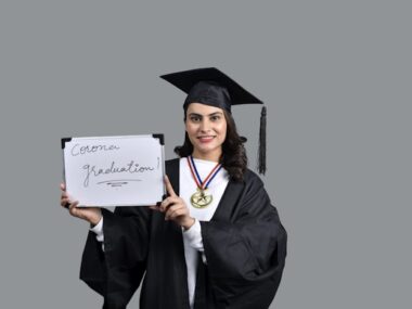 PIMCO Future Leaders Scholarship 2025